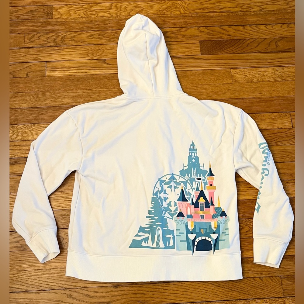 Walt Disneyland Women’s 4 Parks Embroidered Castle White Zip Hoodie Read Measure
